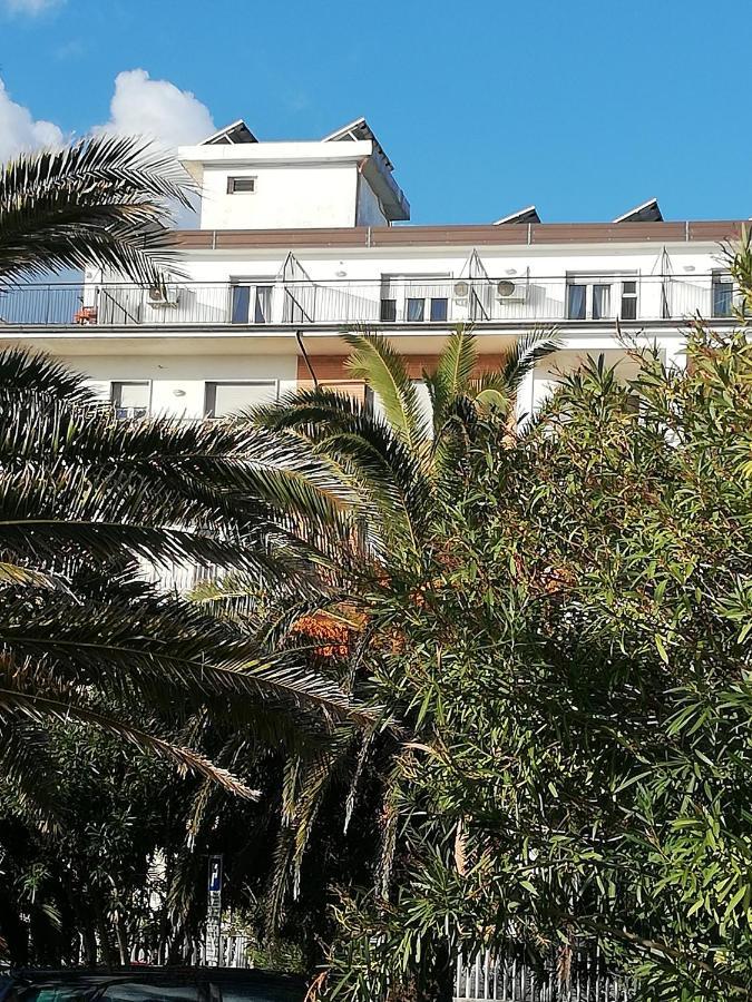 B&B Attico Mare Сан-Бенедетто-дель-Тронто Экстерьер фото